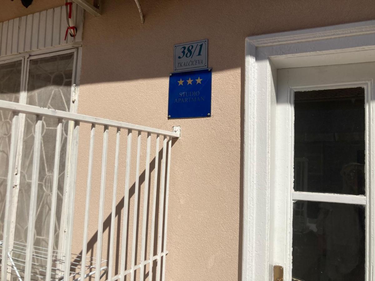 Very Close Studio Apartment Zagreb Exterior photo