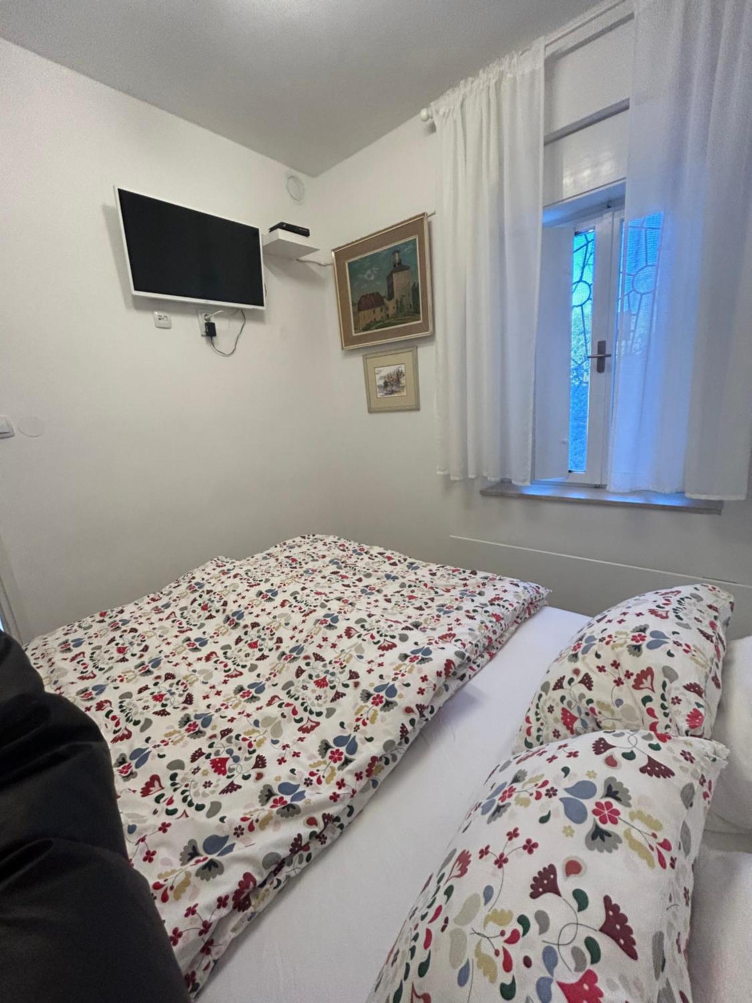Very Close Studio Apartment Zagreb Exterior photo