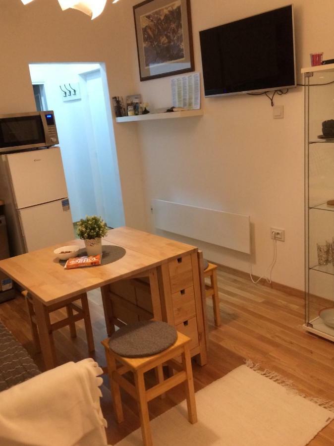 Very Close Studio Apartment Zagreb Exterior photo